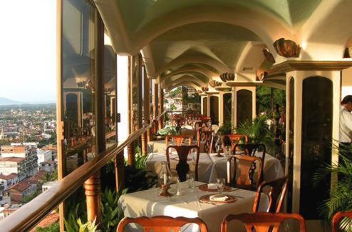 Hotel Suites La Siesta Пуэрто-Вальярта Экстерьер фото