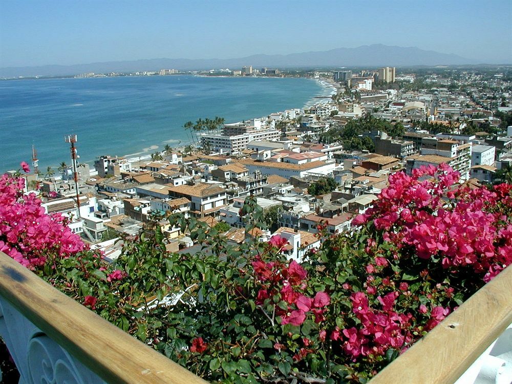 Hotel Suites La Siesta Пуэрто-Вальярта Экстерьер фото